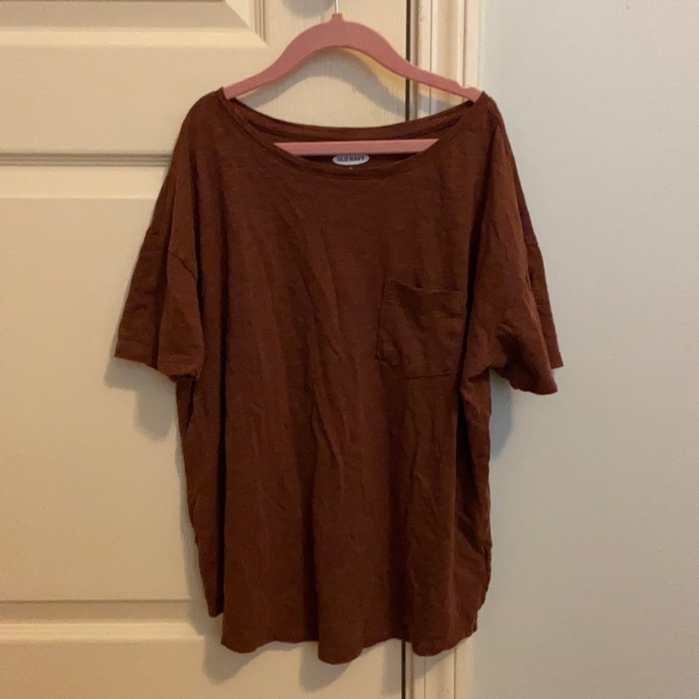 cute brown pocket top from old navy